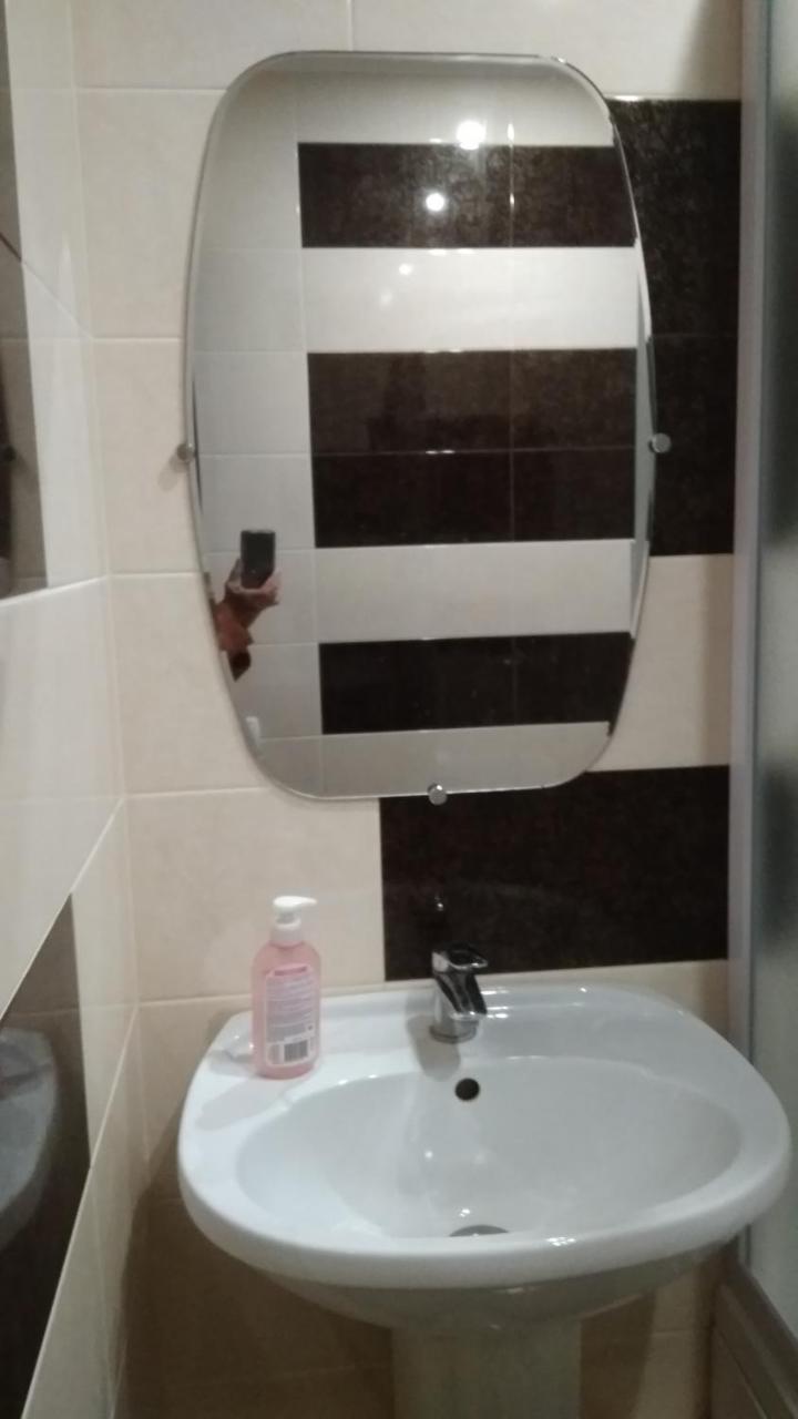 35 Проспект Миру Appartement Kryvy Rih Buitenkant foto